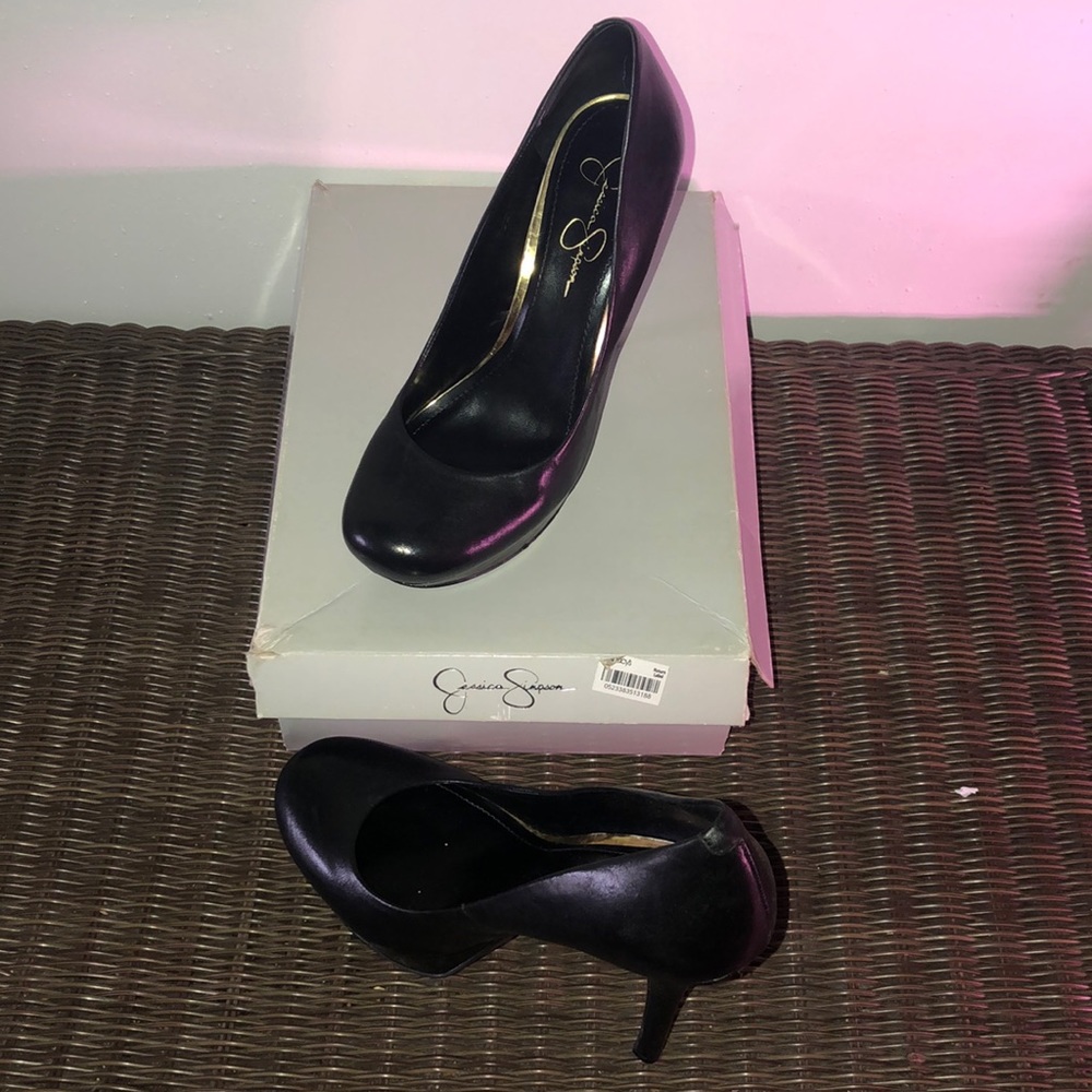 Great for a business meeting or outing!